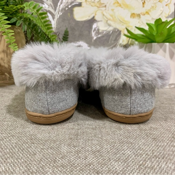 J.CREW Faux Fur Grey Moccasin with Silver Bow 8M NEW! - Picture 5 of 8